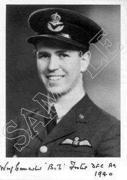 SP(BB)27 Wing Commander Bob Foster DFC AE